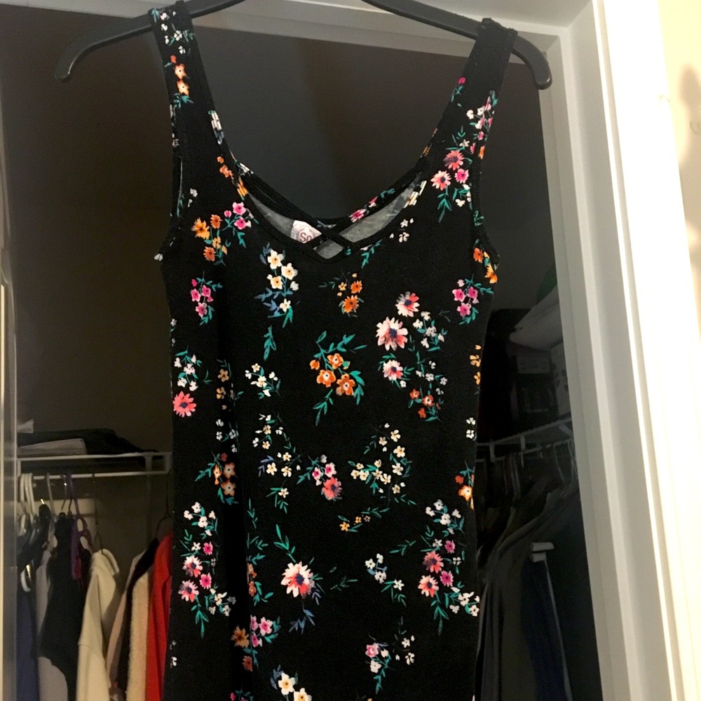 Gently Worn, floral print, cross front, long length tank